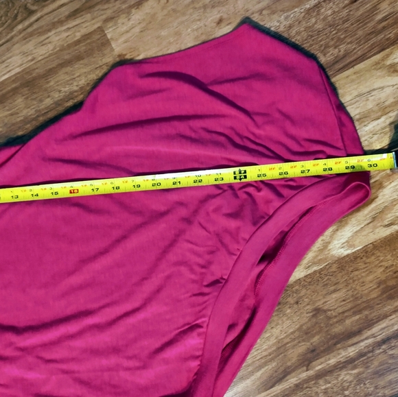 Top NWOT One sleeve tee - Picture 7 of 9